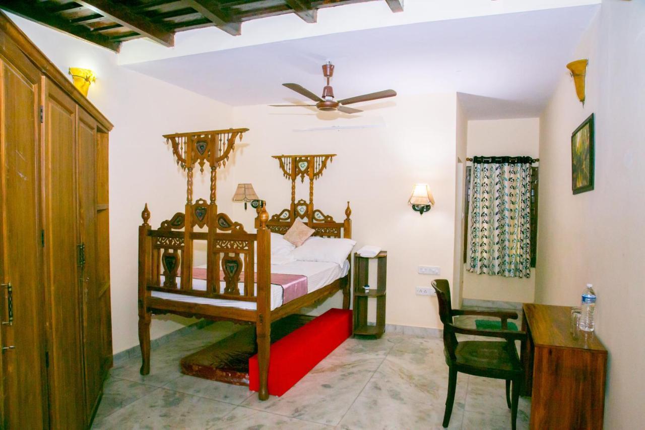 Trium Heritage Villa Chengannur Exterior photo