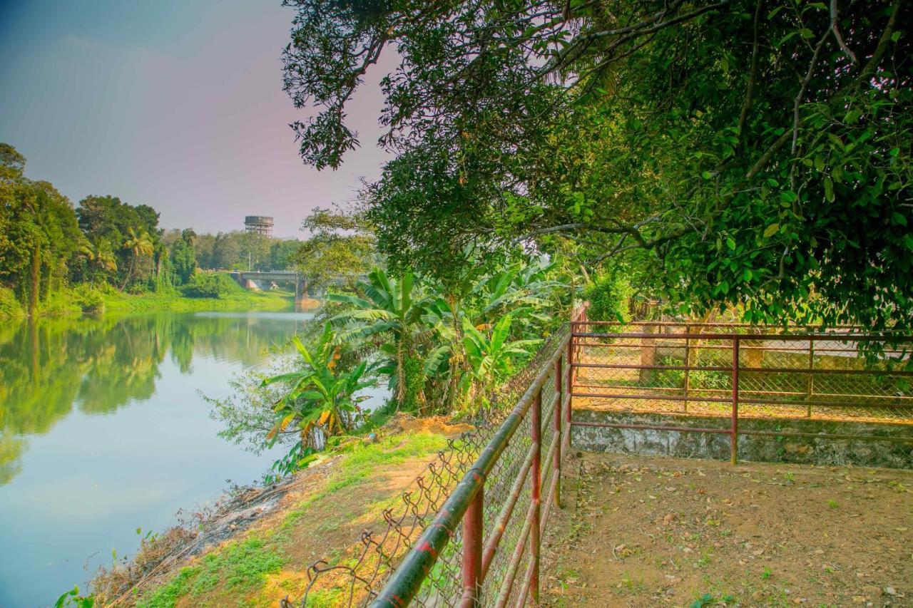 Trium Heritage Villa Chengannur Exterior photo